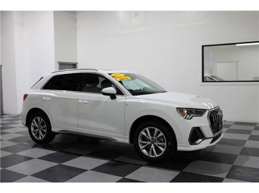 2023 Audi Q3 Premium 45 TFSI S line quattro Tiptronic