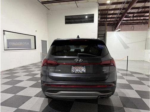 2022 Hyundai SANTA FE SE