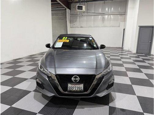 2021 Nissan Altima SR FWD