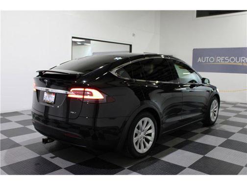 2017 Tesla Model X 75D