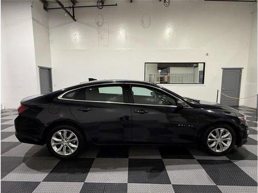 2022 Chevrolet Malibu FWD LT