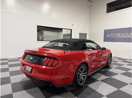 2017 Ford Mustang EcoBoost Premium