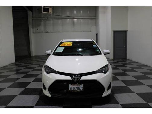 Super White 2017 Toyota Corolla LE