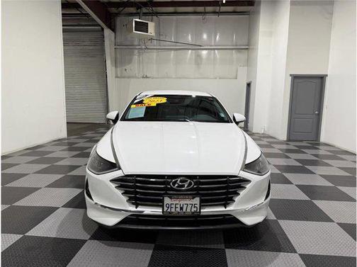 2023 Hyundai SONATA SE