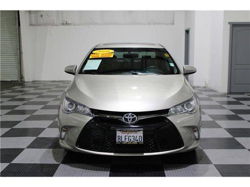 2016 Toyota Camry SE