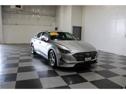 2020 Hyundai SONATA SE