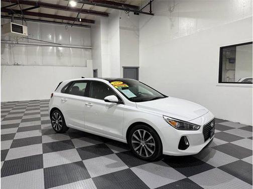 2020 Hyundai Elantra GT Base