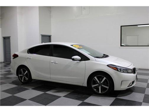 Snow White Pearl 2018 Kia Forte EX