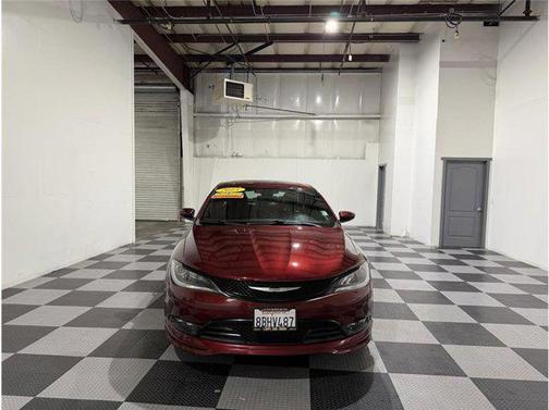 2016 Chrysler 200 S