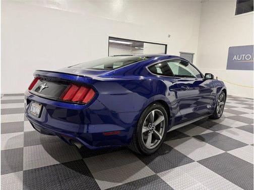 2016 Ford Mustang V6