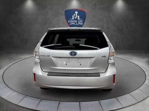 2012 Toyota Prius v Two