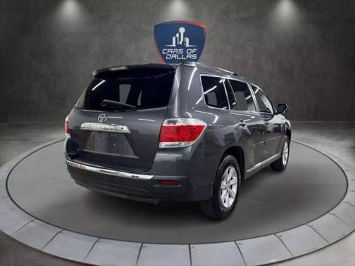 2013 Toyota Highlander SE