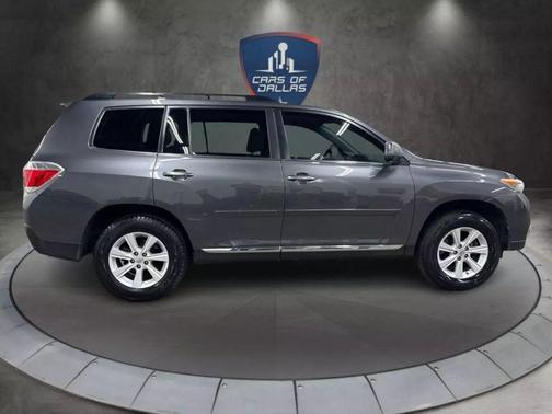 2013 Toyota Highlander SE