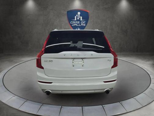 2019 Volvo XC90 T5 Momentum