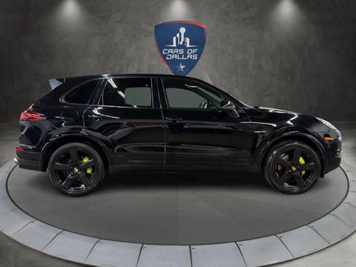 Black 2017 Porsche Cayenne Cayenne S E-Hybrid Platinum Edition