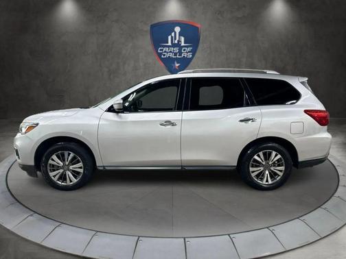 2019 Nissan Pathfinder SV