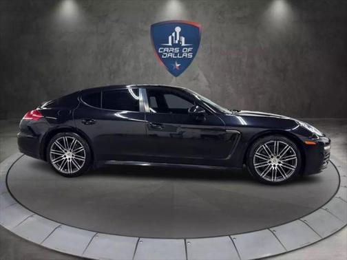 2016 Porsche Panamera Edition