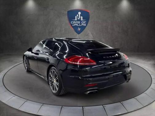 2016 Porsche Panamera Edition