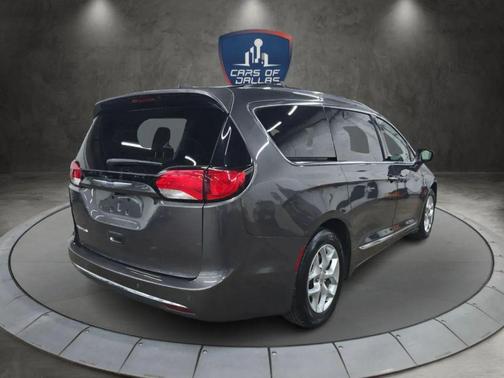 2018 Chrysler Pacifica Touring-L