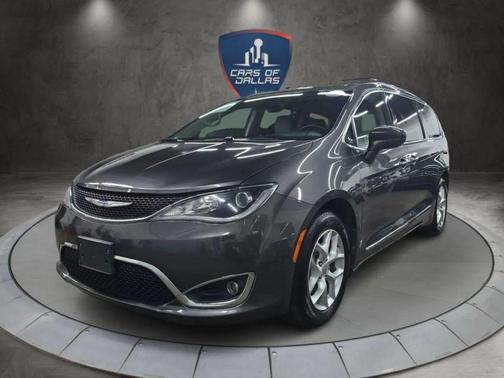 2018 Chrysler Pacifica Touring-L