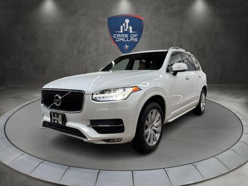 2016 Volvo XC90 T6 Momentum