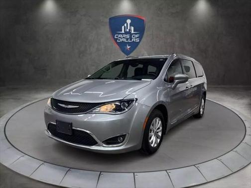 2018 Chrysler Pacifica Touring-L