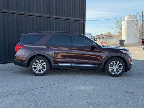 Copper 2020 Ford Explorer XLT
