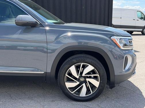 Gray 2025 Volkswagen Atlas 2.0T SEL