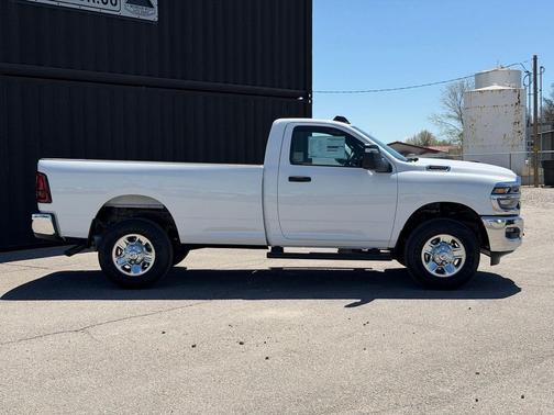 Bright White Clearcoat 2026 RAM 3500 Tradesman Regular Cab 4x4 8' Box