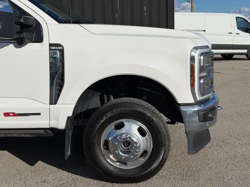 Star White Metallic Tri-Coat 2024 Ford F-350 King Ranch