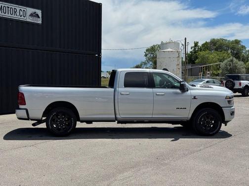 Silver Zynith 2026 RAM 2500 Laramie Crew Cab 4x4 8' Box