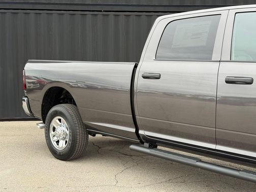 Granite Crystal Metallic Clearcoat 2026 RAM 3500 Tradesman