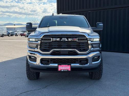 Silver Zynith 2026 RAM 3500 Big Horn Crew Cab 4x4 8' Box