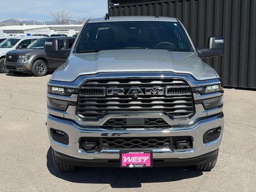 Silver Zynith 2026 RAM 3500 Big Horn Crew Cab 4x4 8' Box