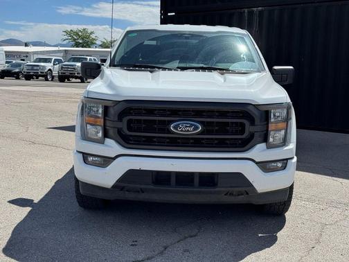 Oxford White 2023 Ford F-150 XLT