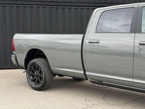 Ceramic Gray Clearcoat 2026 RAM 3500 Laramie Crew Cab 4x4 8' Box