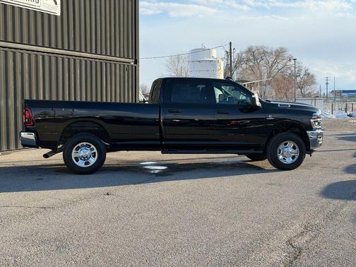 Diamond Black Crystal Pearlcoat 2026 RAM 3500 Tradesman Crew Cab 4x4 8' Box