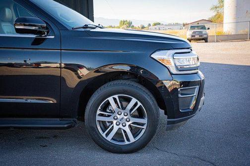 Black Metallic 2024 Ford Expedition Limited