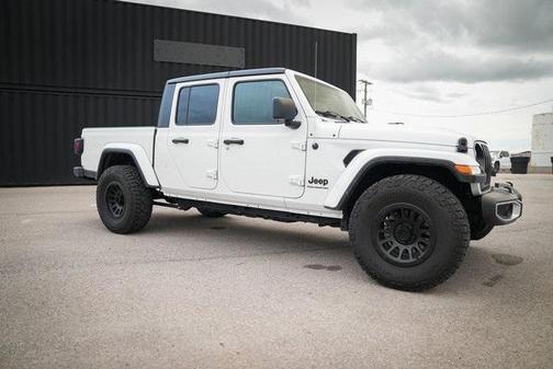 2023 Jeep Gladiator Sport