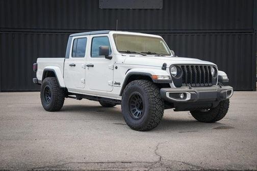 2023 Jeep Gladiator Sport
