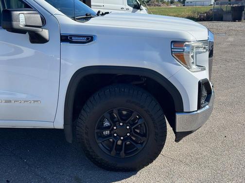 Summit White 2020 GMC Sierra 1500 SLT