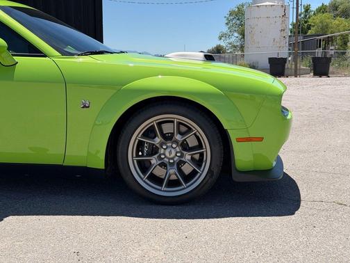Sublime Metallic Clearcoat 2023 Dodge Challenger R/T Scat Pack Widebody