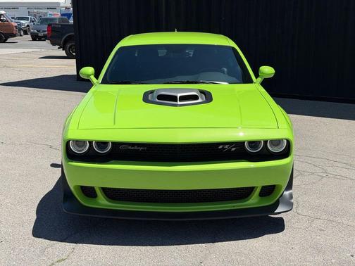 Sublime Metallic Clearcoat 2023 Dodge Challenger R/T Scat Pack Widebody