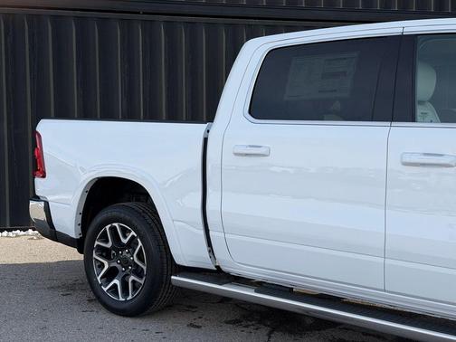 Bright White Clearcoat 2026 RAM 1500 Laramie
