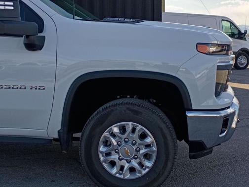 2024 Chevrolet Silverado 3500 LT