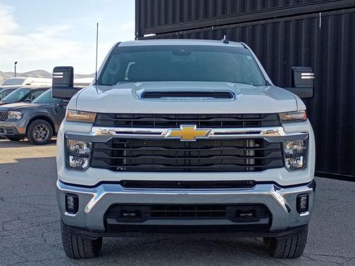 2024 Chevrolet Silverado 3500 LT