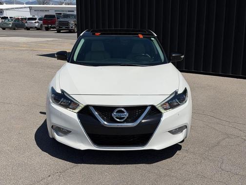 Pearl White 2018 Nissan Maxima 3.5 Platinum