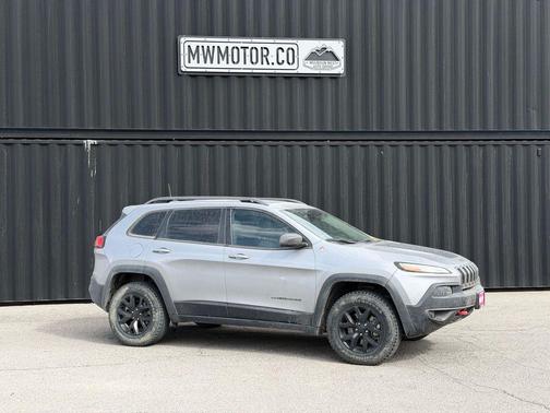 Billet Silver Metallic Clearcoat 2016 Jeep Cherokee Trailhawk