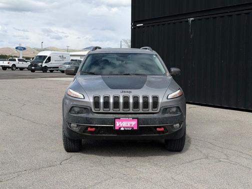 Billet Silver Metallic Clearcoat 2016 Jeep Cherokee Trailhawk