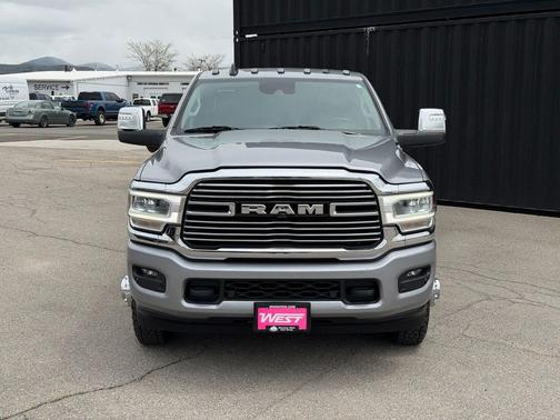 Billet Silver Metallic Clearcoat 2024 RAM 3500 Laramie Crew Cab 4x4 8' Box
